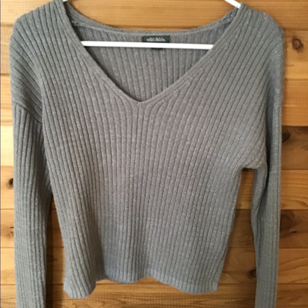 Wild fable size medium sweater